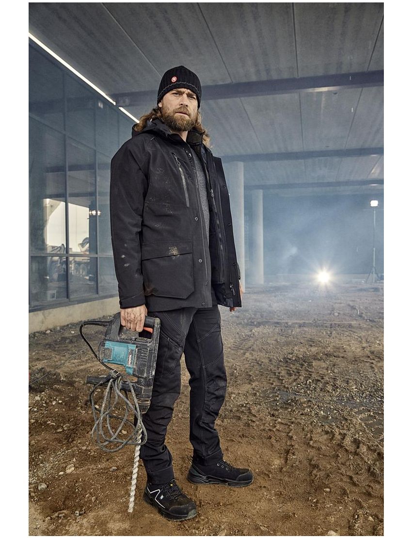 Strickmütze mit Reflexfaden