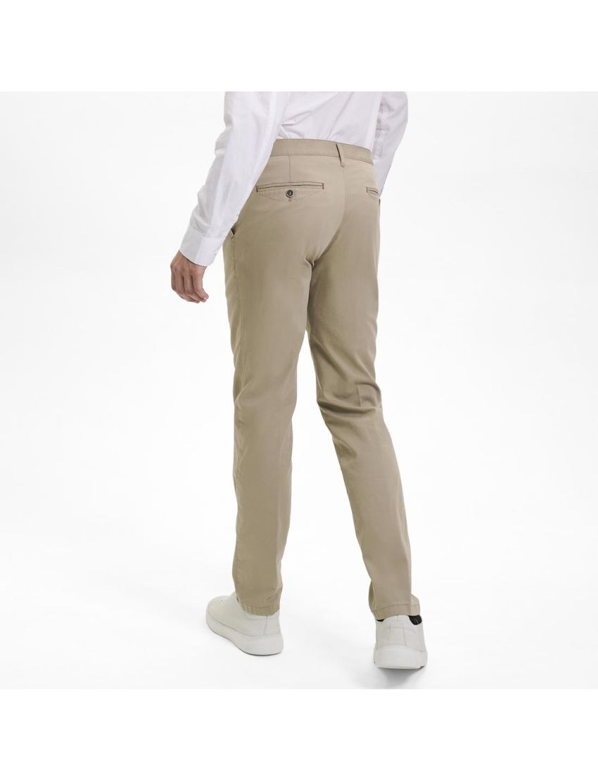 Extreme Flexibility Chino in Modern Fit Medium Grey/102