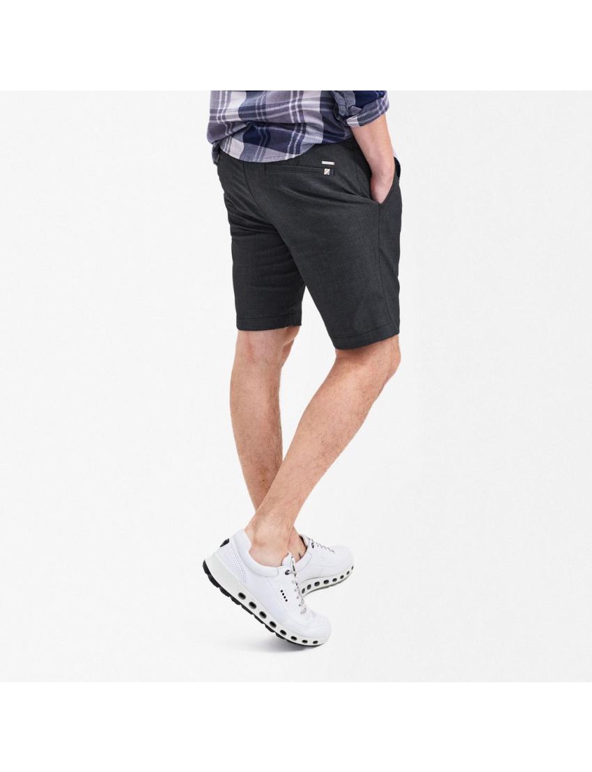 Extreme Flexibility Shorts in Fitted Fit Navy/23