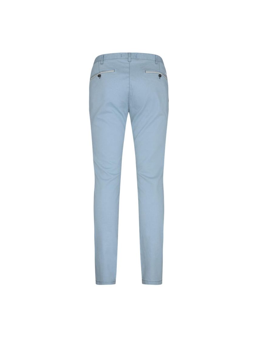 Chino in Fitted Fit Black/102