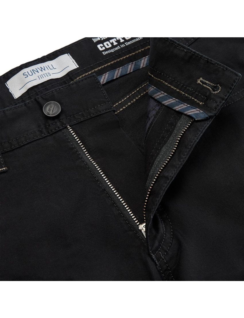 Super Stretch Jeans in Fitted Fit Black/29/32 (494-7825)