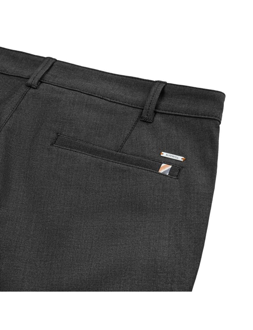 Extreme Flexibility Shorts in Fitted Fit Navy/23